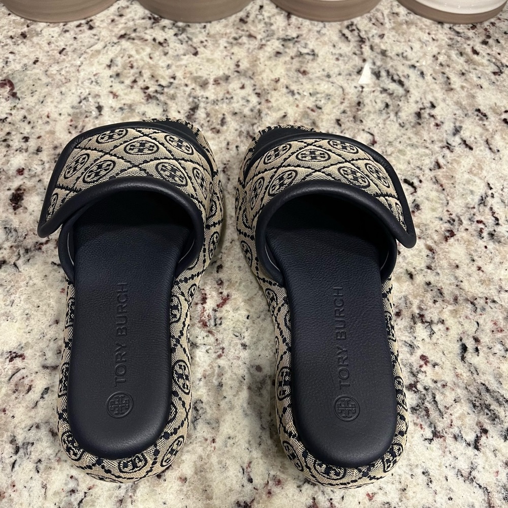 Tory Burch Perfect Navy Platform Sandals - Picture 3 of 5